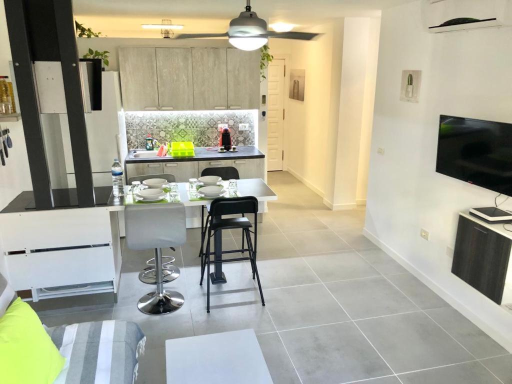 Los Cristianos Center Modern Apartament מראה חיצוני תמונה